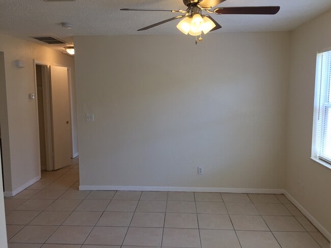 Photo - 942 San Christopher Drive Unit B