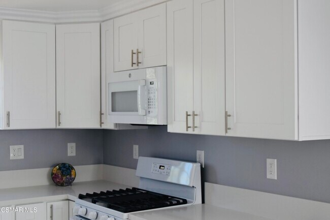 137 S Commonwealth Ave