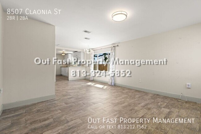Photo - 8507 Claonia St
