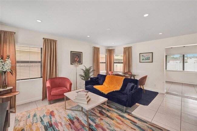 Photo - 1704 Rodman St Unit 3