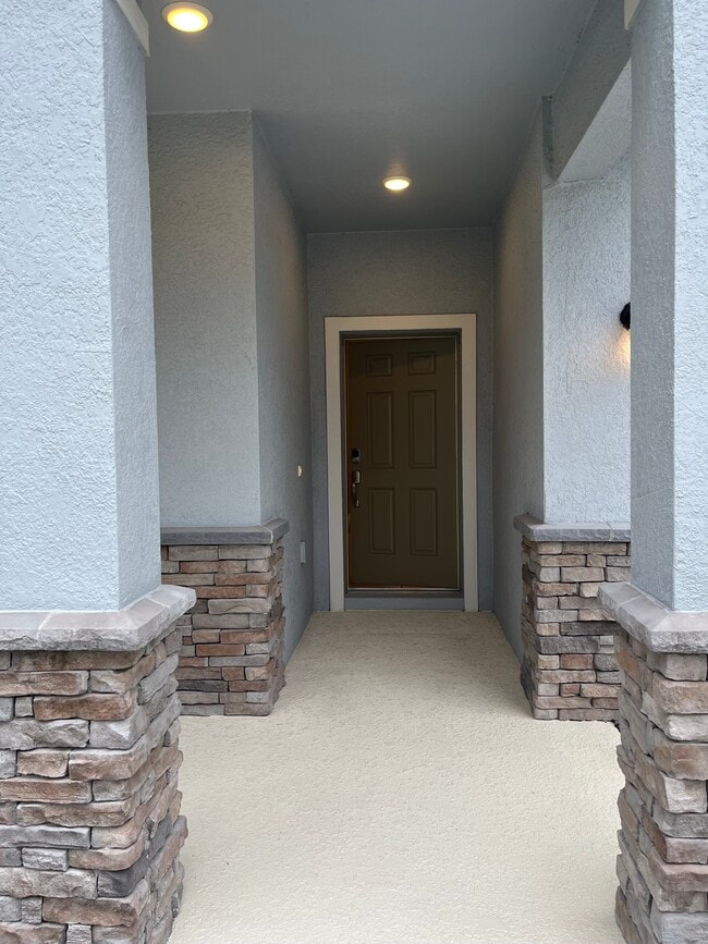 Photo - 1658 Blue Lagoon Cir