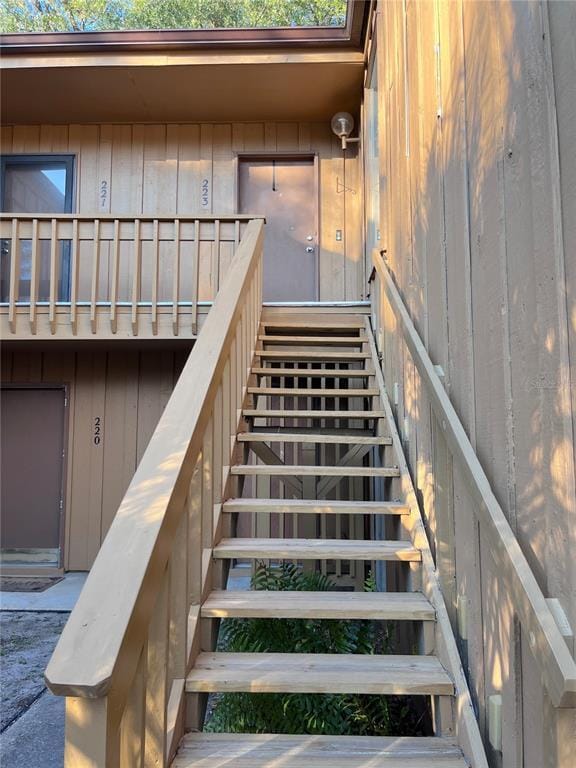 Photo - 223 Crown Oaks Way