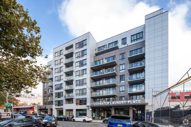 Photo - Elmhurst Plaza Apartments