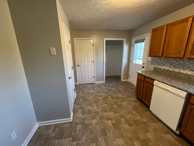 Photo - 225 Sherando Cir