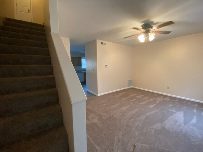 Photo - 200 Vickie Lynn Ln Unidad C