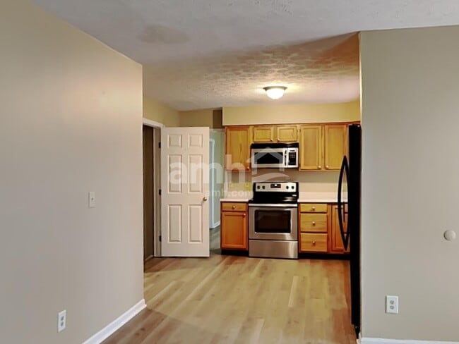 Photo - 4626 Laurel View Dr