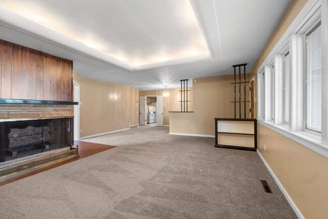 Photo - House Close To Campus!