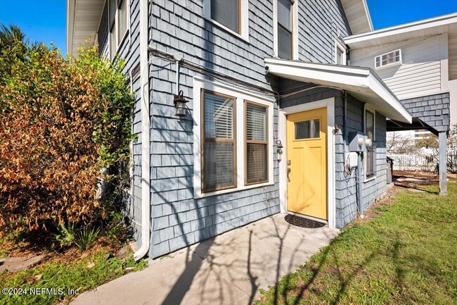 Building Photo - 1207 2nd St S Rental