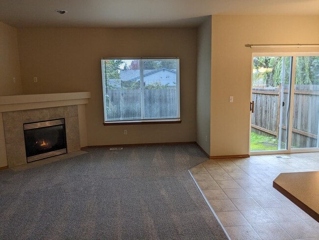 Photo - Beautiful 3 Bed 2.5 Bah Home in Auburn