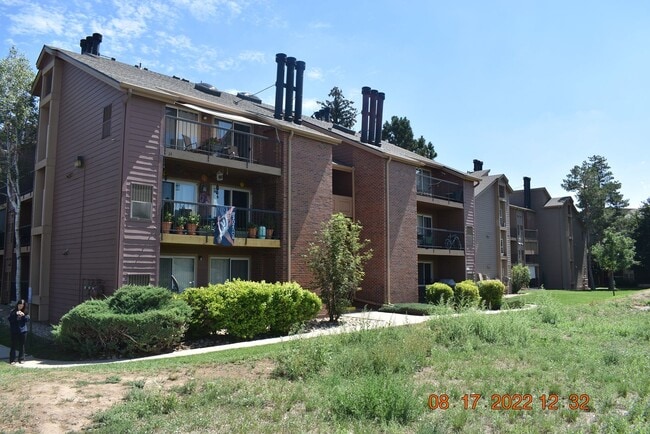 Building Photo - 4899 S Dudley St