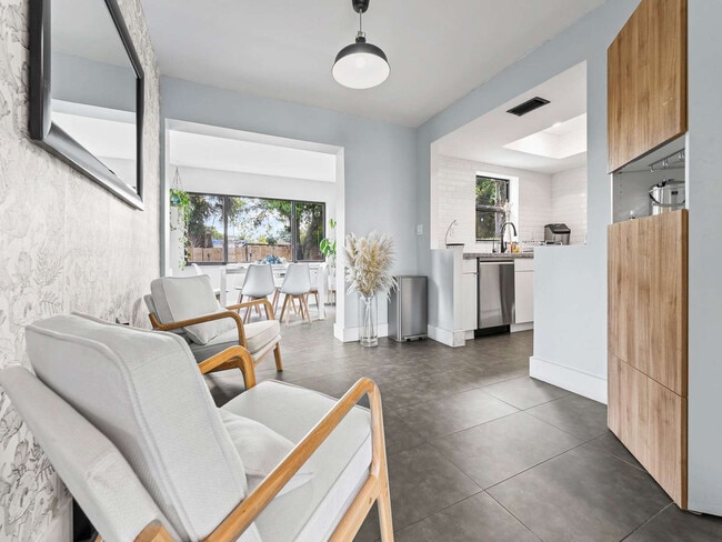 Photo - 2740 NW 21st St Unidad ID1261589P