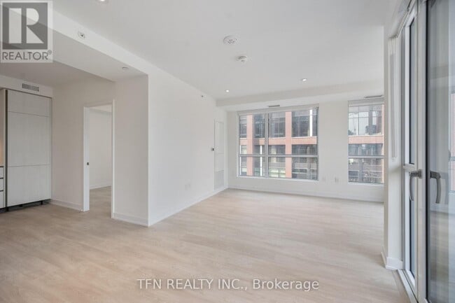 Photo - 15 Richardson St Unit 929