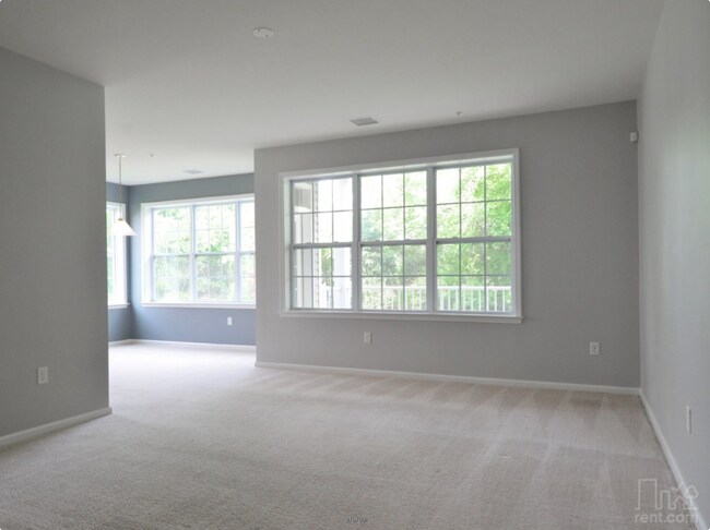 Photo - 417 Timberlake Dr Unit 417