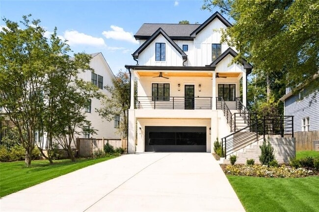 Building Photo - 1385 Sylvan Cir NE