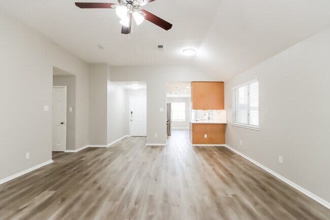 Photo - 18718 Timber Trce Dr