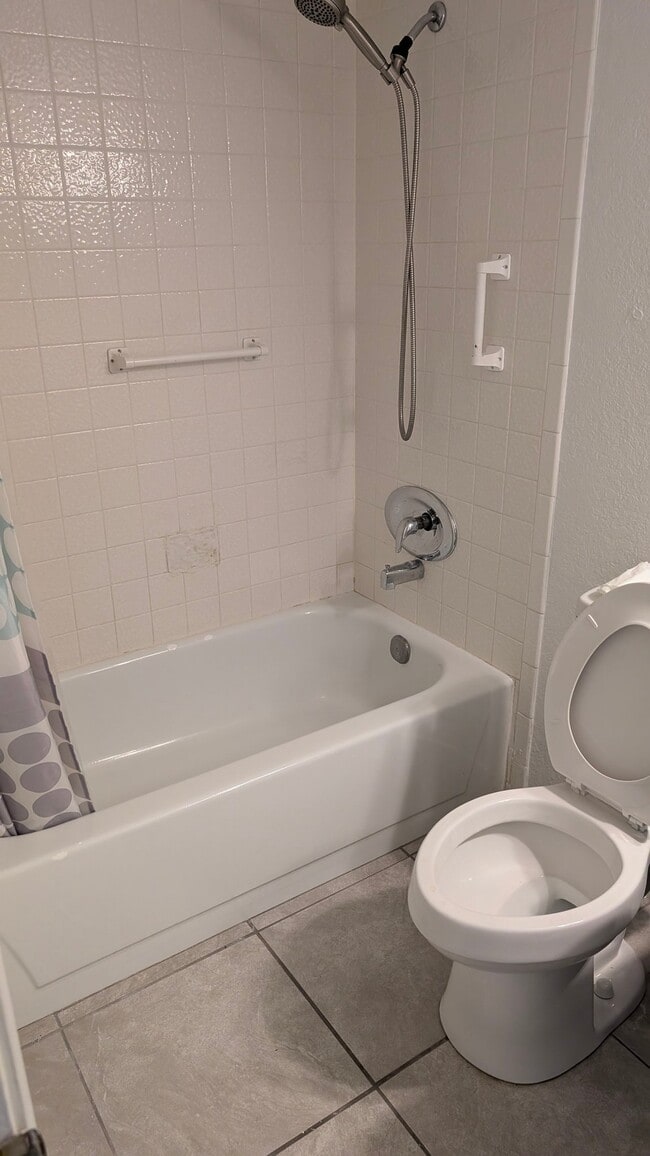 Photo - 841 Avenue A Unidad Apt B