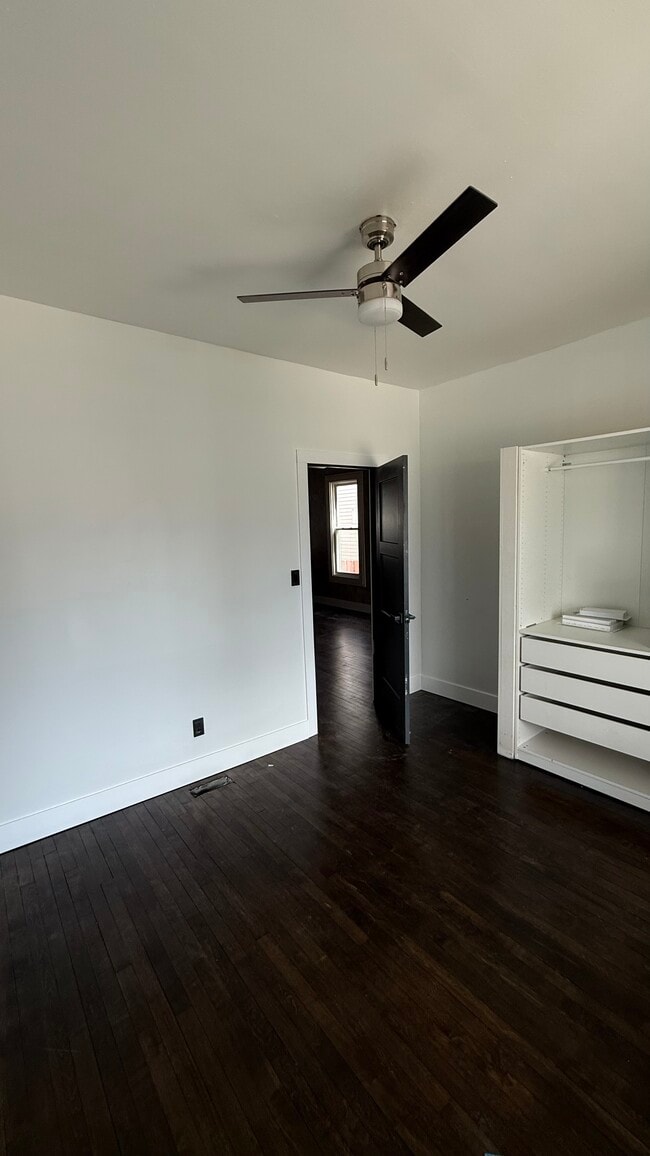 Large bedroom - 2872 S Delaware Ave