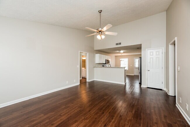 Photo - 1515 Clifdon Ct