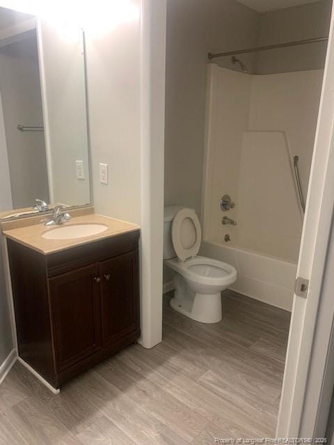 Photo - 803 Applewood Ln