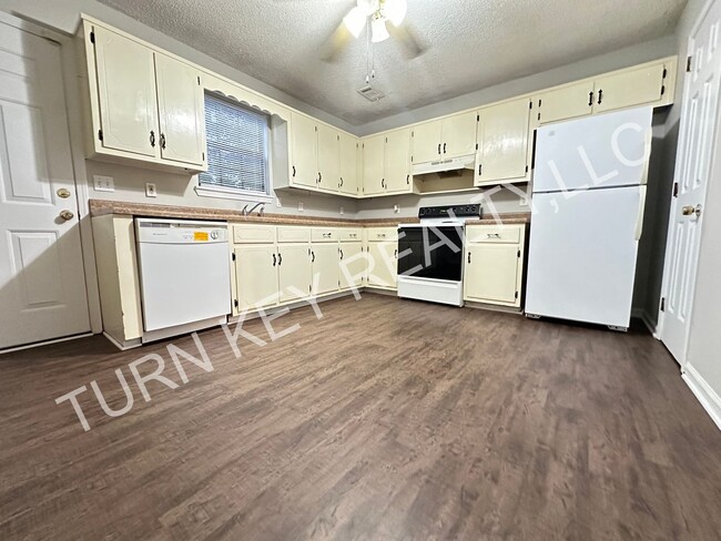 Photo - Townhome for rent in Grayson Valley **PRICE DROP**