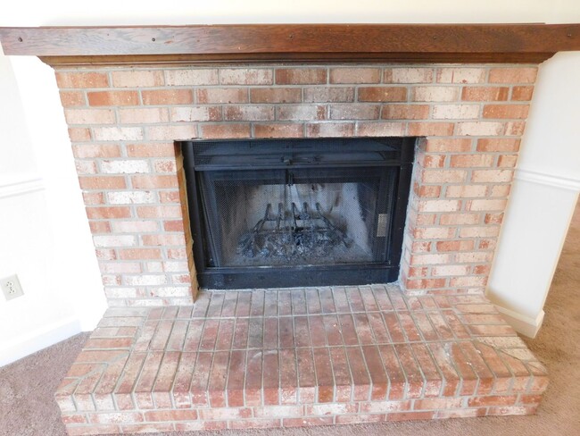 Photo - 1507 College Way