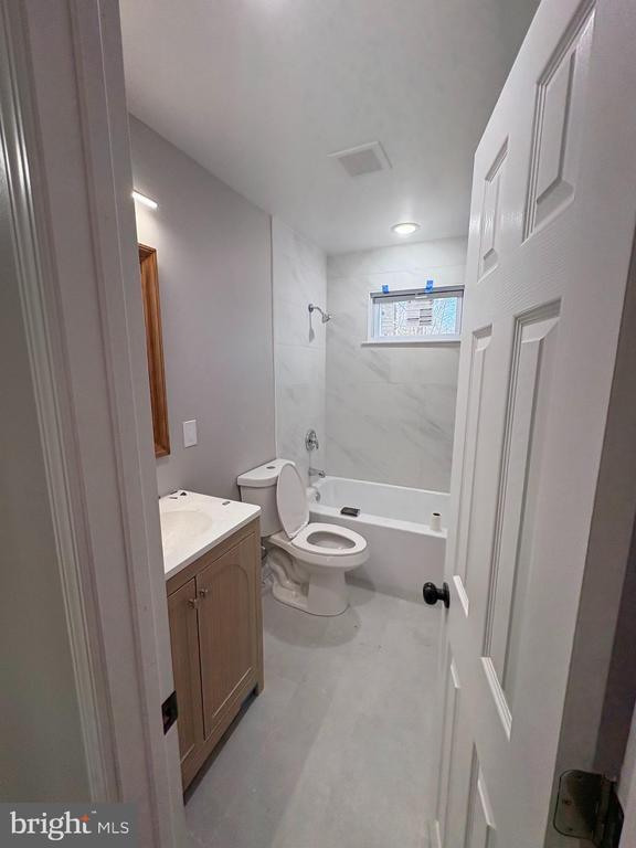 Photo - 916 Willow Ln