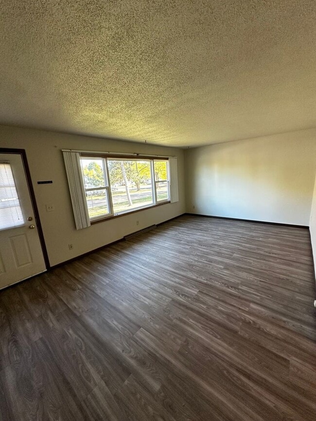 Photo - 2820-2822 Beverly Hills Dr Unit 2820