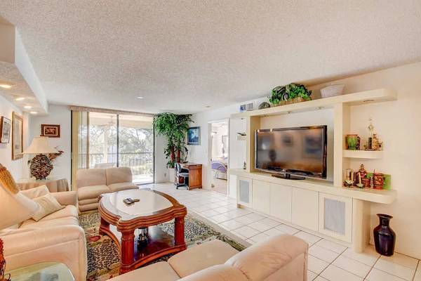 Photo - 15461 Pembridge Dr