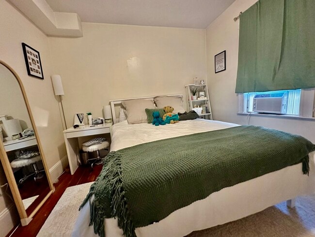 Photo - 12-14 Marcella St. Unit 2 Unidad 2