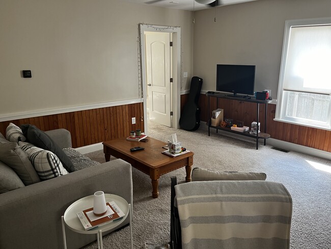 Sala de estar - 99 Roland St Unidad A