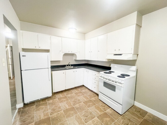 Photo - Rose Apartments