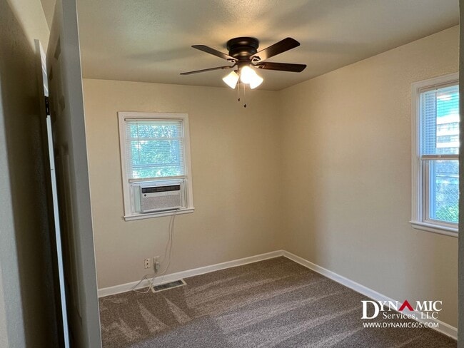 Photo - 403 S Wayland Ave Unidad Apt. 2