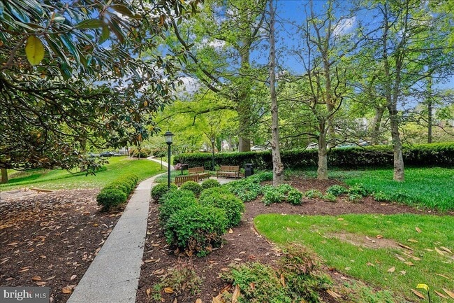 Photo - 4200 Cathedral Ave NW Unit 716