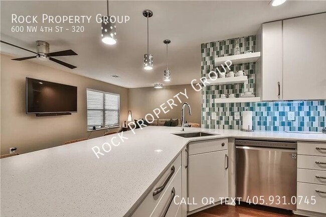 Photo - 600 NW 4th St
