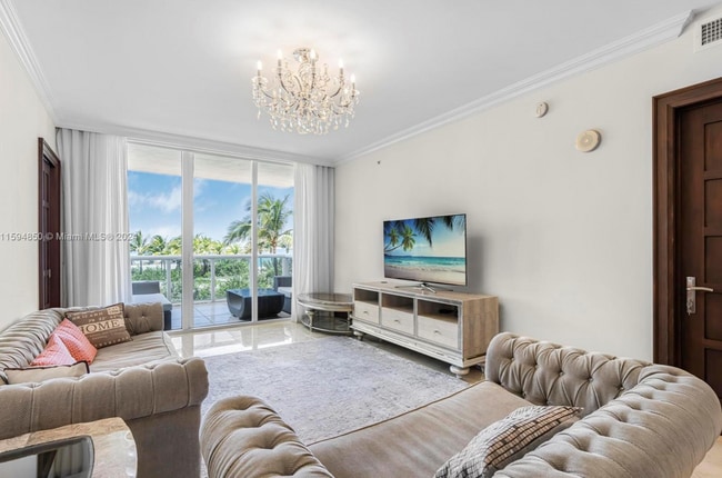 Photo - 18201 Collins Ave