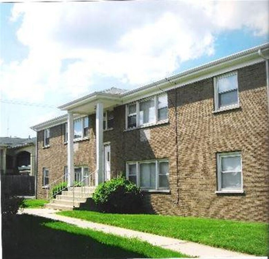 15012 Dorchester Ave Apartment Unit 1W - Dolton, IL | ForRent.com