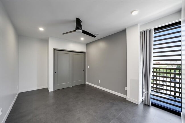 Photo - 201 E. Front