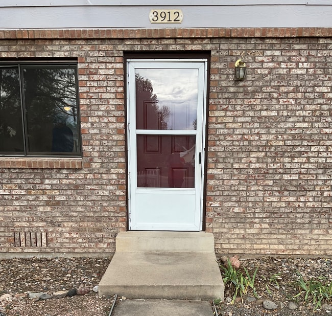 Building Photo - 3912 Harrison Ave