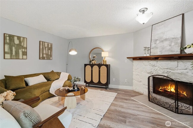 Building Photo - 12726 NE 116th Ln Unit Terrace