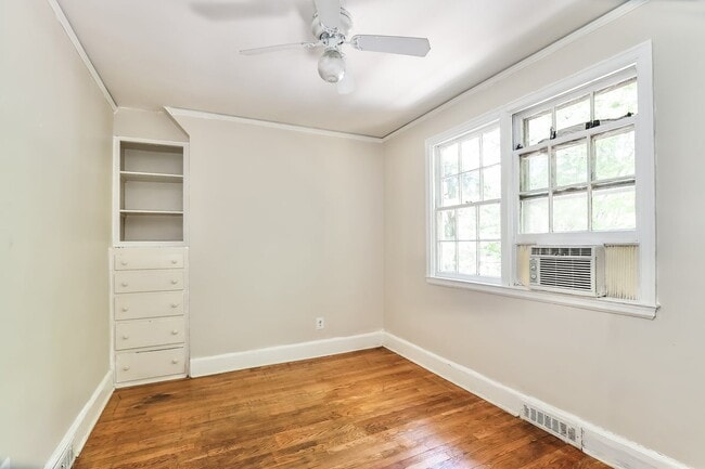 Photo - 412 S Josephine Boyd St