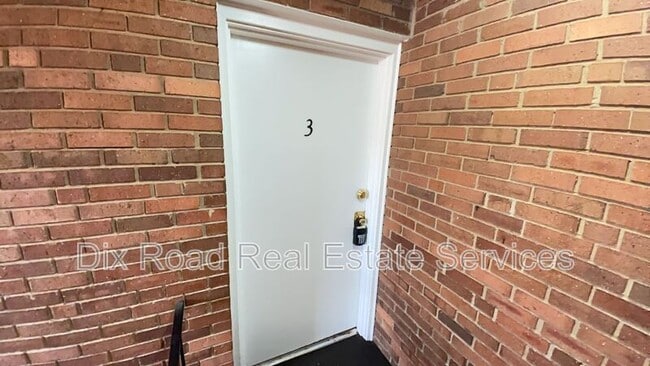 Photo - 5877 Shadymist Ln