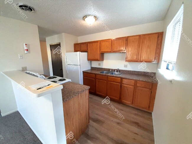 867 Birch Ave Unit 2