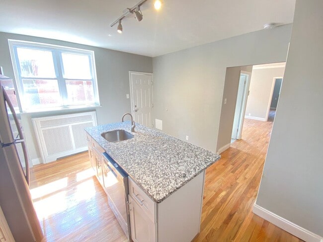 Photo - 1229 W Porter St Unidad 1