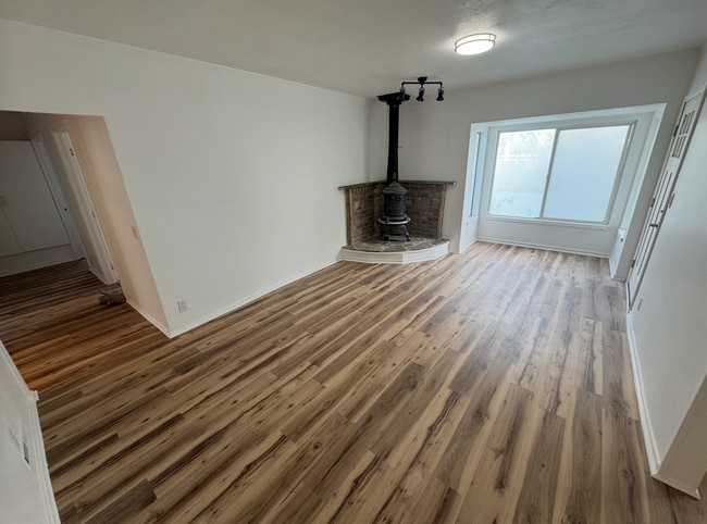 Photo - Cute Lehi rambler with tons of yard space ...