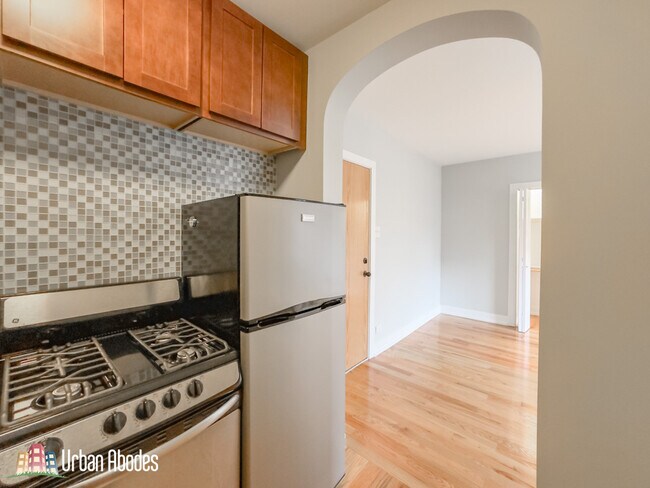 Photo - 557 W Arlington Pl Unit M08B