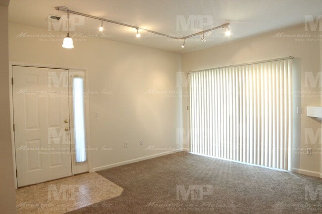 Photo - 5225 White Willow Dr