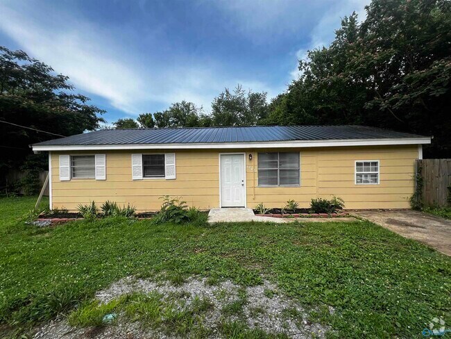 Building Photo - 1908 Rideout Dr NW Rental