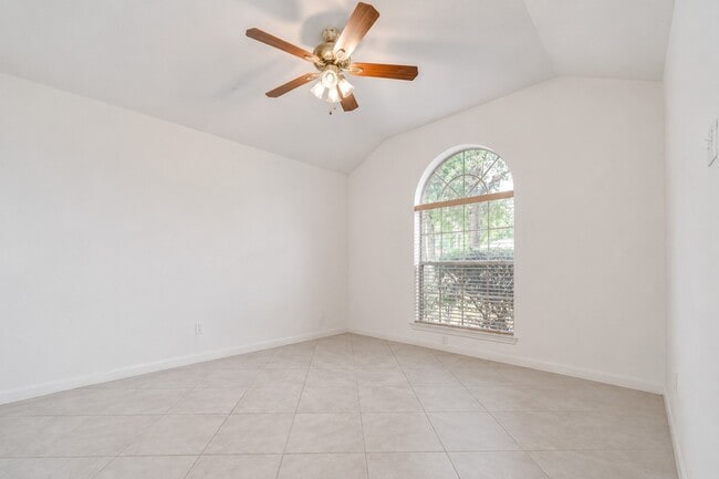 Photo - 2911 Killdeer Ln