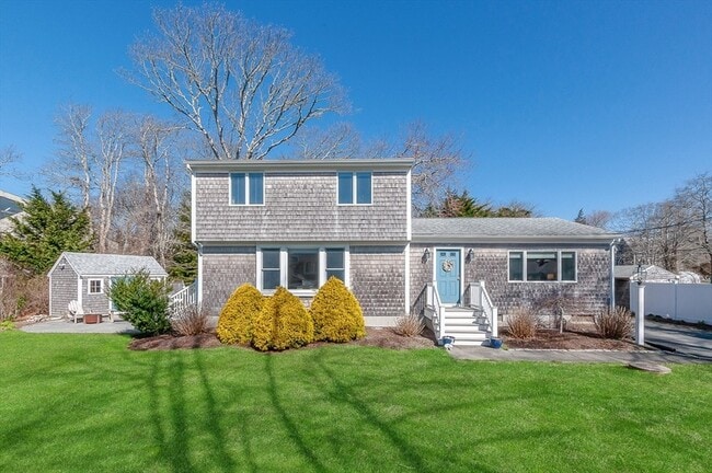 Building Photo - 26 Mattakiset Rd Rental