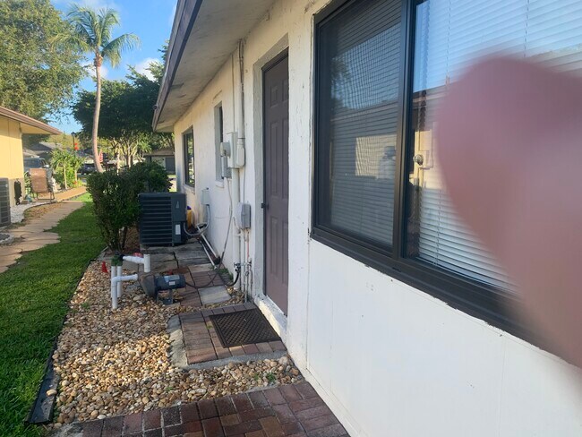 Photo - 10222 Pine Dr